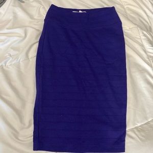 Midi skirt size small